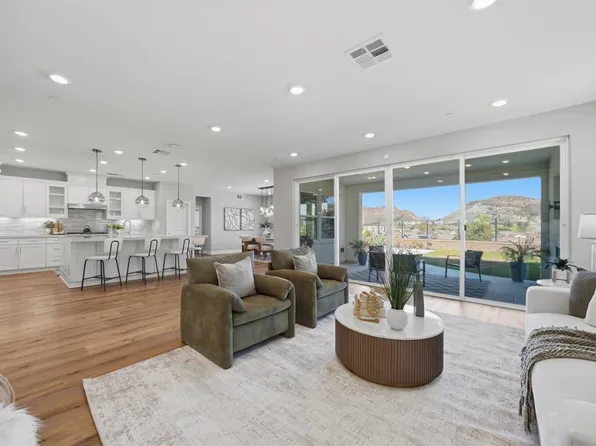 2940 Gait Way, Escondido, CA 92029