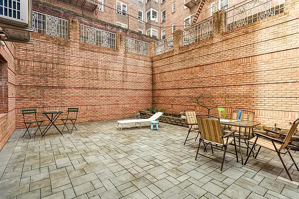 Sold by Corcoran | media 7