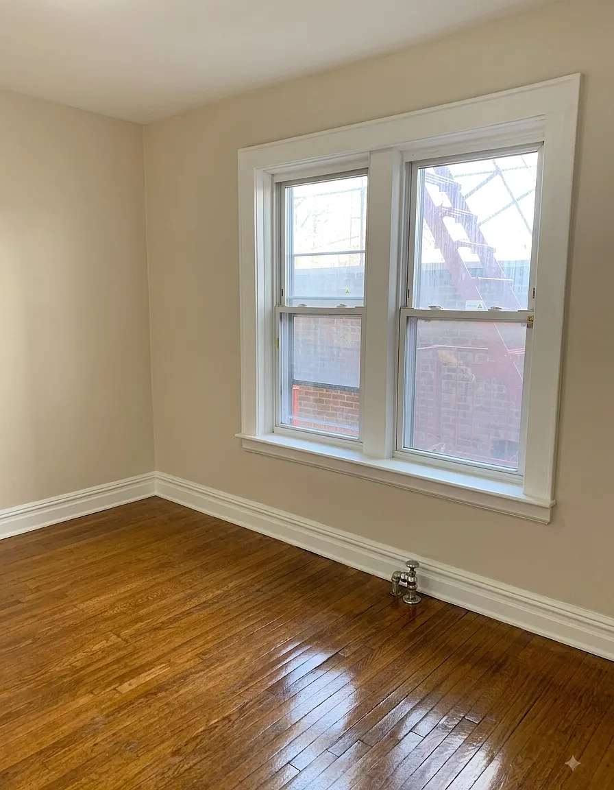 3 bed, $1,950 — Photo 4