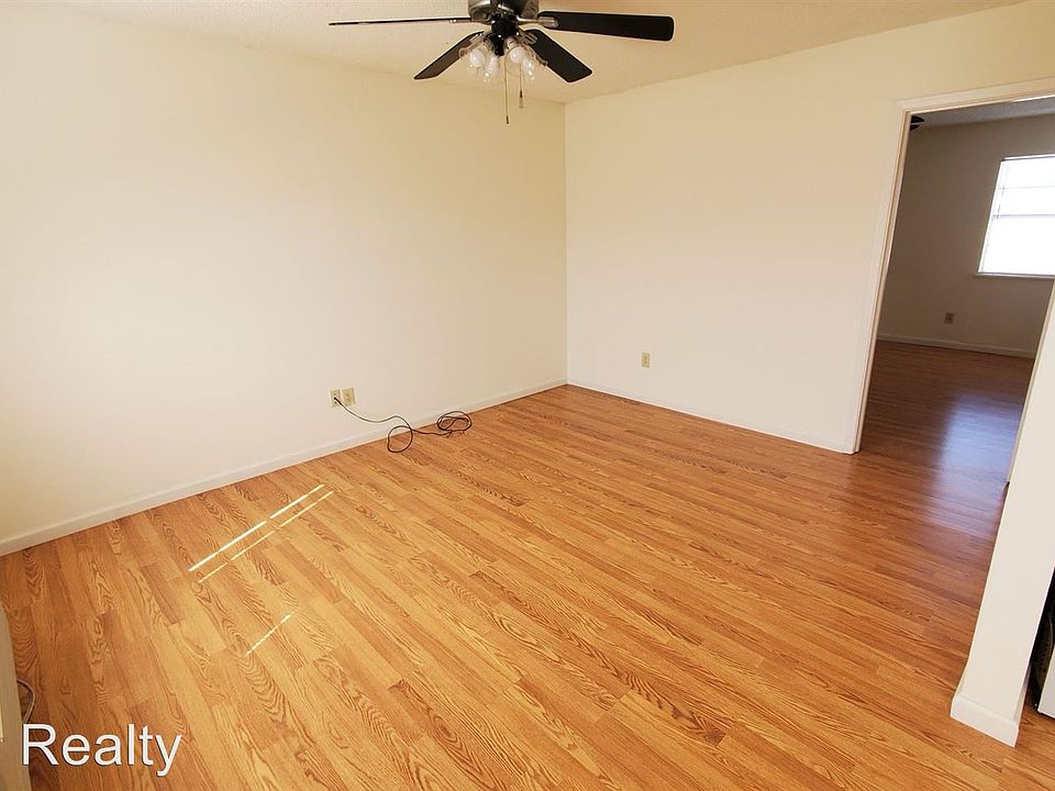 1st image of 2707 6th Ave APT 32