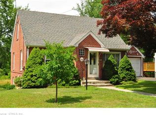 74 Suffield St, Windsor Locks, CT 06096