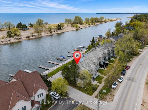 216 River Rd E #1, Wasaga Beach, ON L9Z 2L6