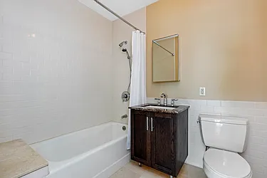 Rented by R New York