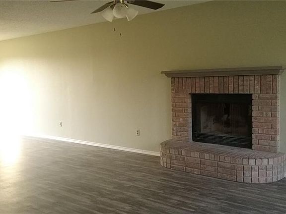 2nd image of 1808 N Main St