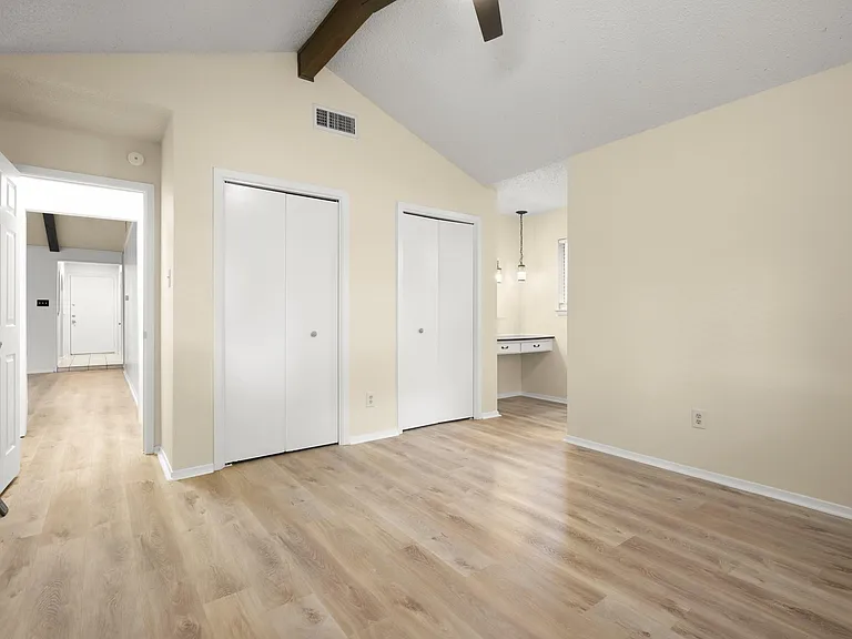 2600 Greenland Ln — Photo 15