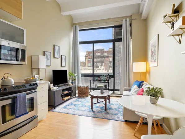 12 Stoneholm St APT 507, Boston, MA 02115