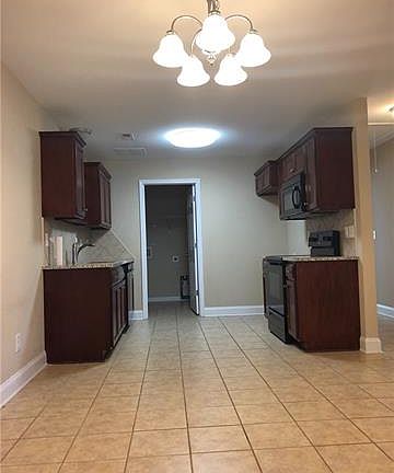 3rd image of 1107 Cason St #B