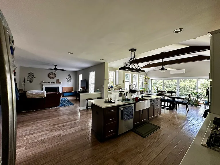 1043 Nicole Dr — Photo 37