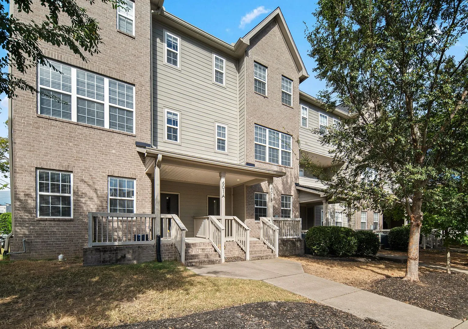 Ries Ave Unit B — Photo 3