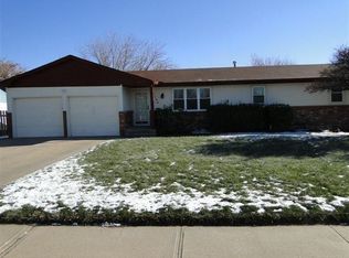 2206 N Cherokee Rd, Garden City, KS 67846