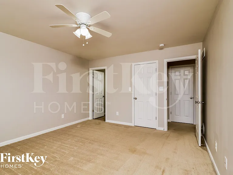 137 Boardwalk Gardens Dr — Photo 9