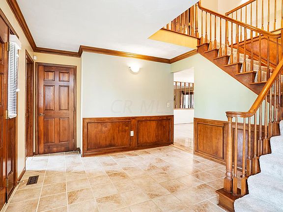 5th image of 420 Fallriver Dr