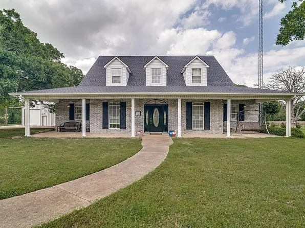 2795 NE County Road 1030, Chatfield, TX 75105