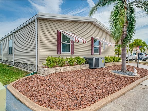 3rd image of 307 Dawn Dr