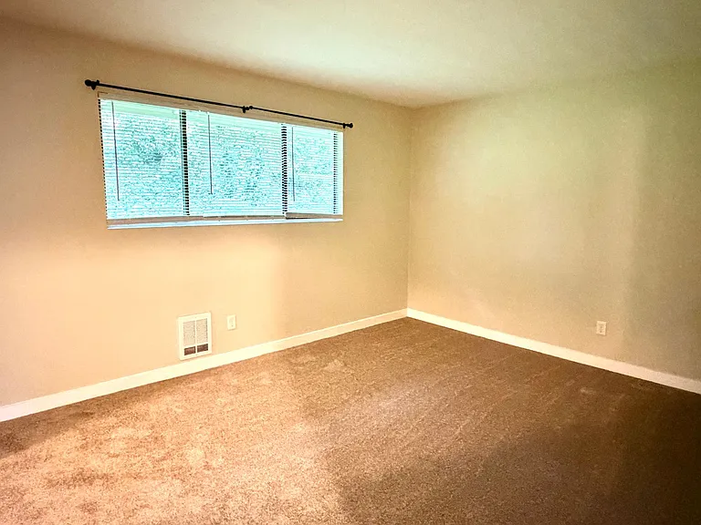 American Lake Townhomes — Photo 17