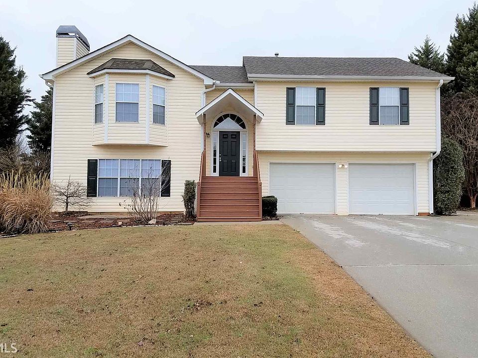 1st image of 311 Cattlemans Cir