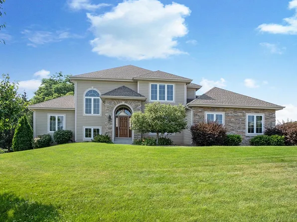 1139 Colonial DRIVE, Hartland, WI 53029