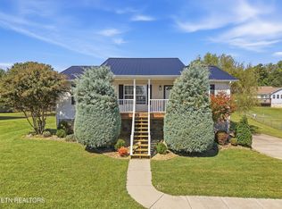 509 Delores Dr, Dandridge, TN 37725