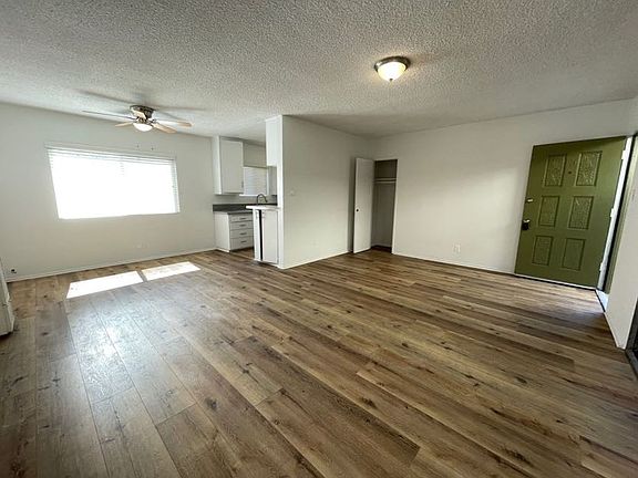 2nd image of 6632 Darby Ave #9805