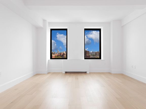 4th image of 201 W 77th St #14J