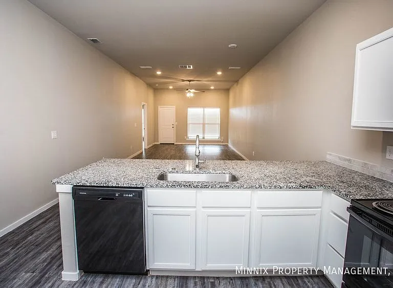 2102 Langford Ave #A — Photo 24