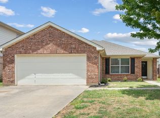 4937 Thorn Hollow Dr, Fort Worth, TX 76244