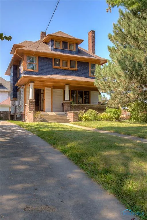 2739 Robinwood Ave photo 1