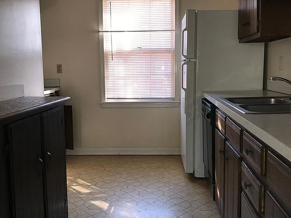 2nd image of 370 Advocate Ct Unit E
