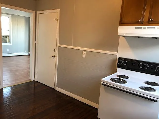166 Pidge Ave #2 — Photo 4