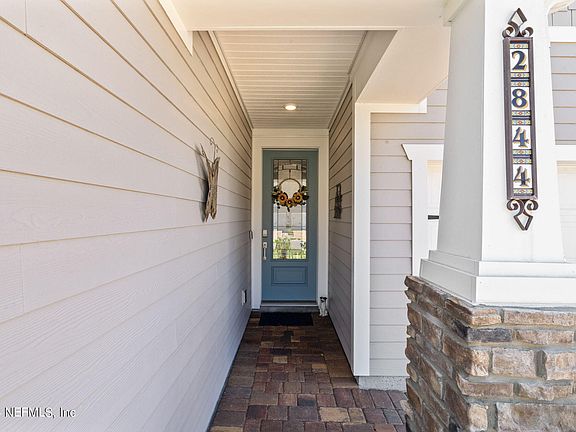 5th image of 2844 LUCENA Lane
