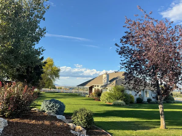 3869 S Highway 23 Uinta Ln, Wellsville, UT 84339