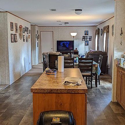 5th image of 22594 128th St