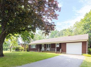 1270 Bay Shore Rd, Greenport, NY 11944