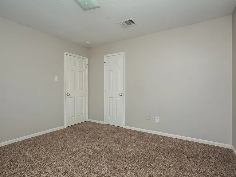 3922 Hollow Cove Ln — Photo 13