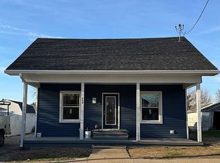 309 Milton St, Paris, IL 61944