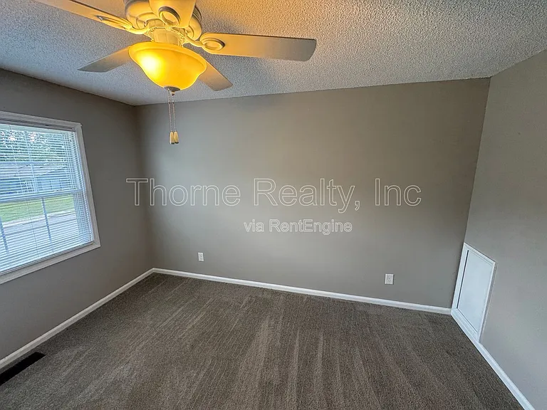 618 S Boddie St — Photo 9