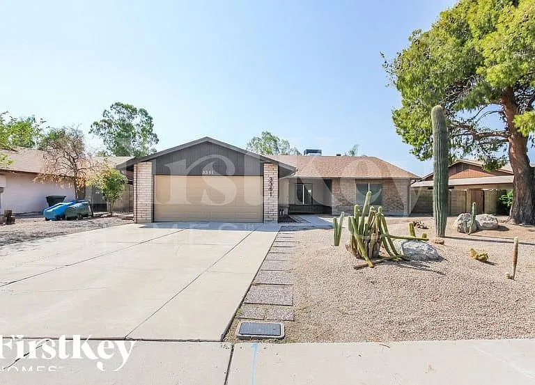 3361 W Phelps Rd — Photo 2