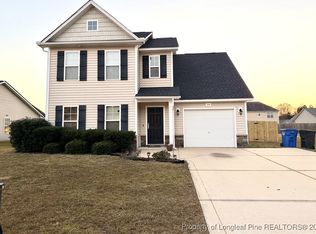 210 Roanoke Dr, Raeford, NC 28376