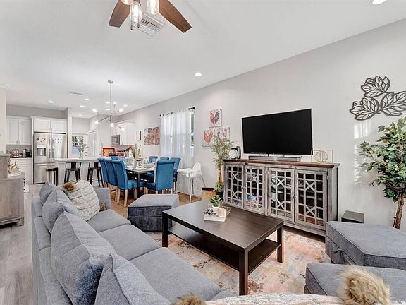 3rd image of 3402 E 10TH AVENUE