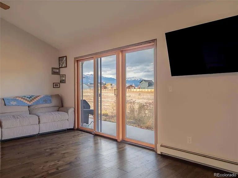 244 Mesa Ct — Photo 7