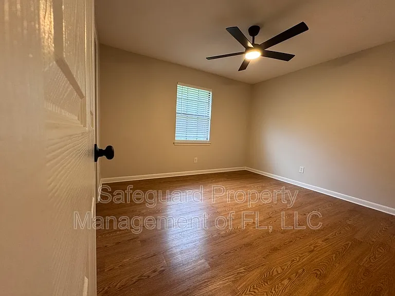 4179 Ravenwood Dr — Photo 7