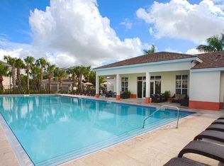 136 SW 7th Ct, Pompano Beach, FL 33060