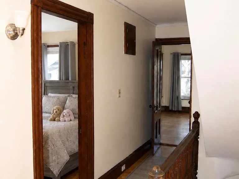 435 Broad St — Photo 10