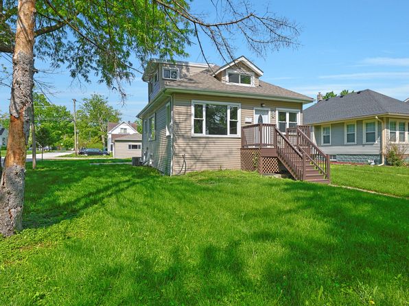386 S Sunnyside Ave, Elmhurst, IL 60126