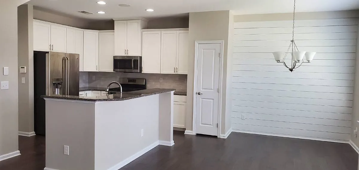 1764 Evergreen Dr in Charlotte, NC 28208 — Photo 3