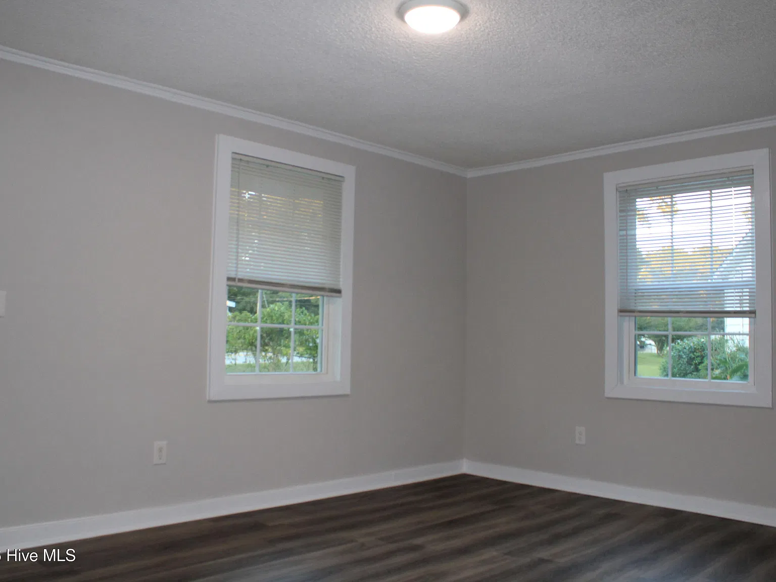 2 bed, 1.0 bath, 767 sqft, $1,090 — Photo 4