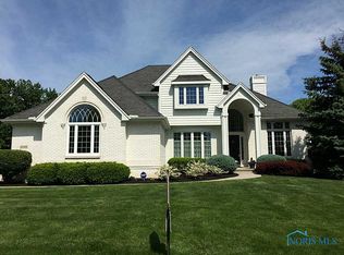 30069 Waterford Dr, Perrysburg, OH