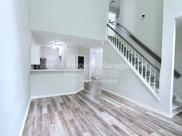 51 Hampton Dr — Photo 7