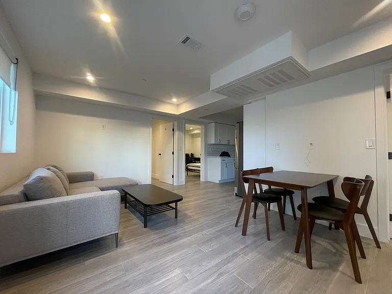 1270 Rolland Curtis Pl — Photo 13