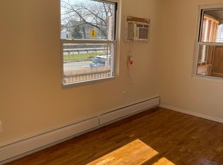 60-12 170th St APT 1, Fresh Meadows, NY 11365